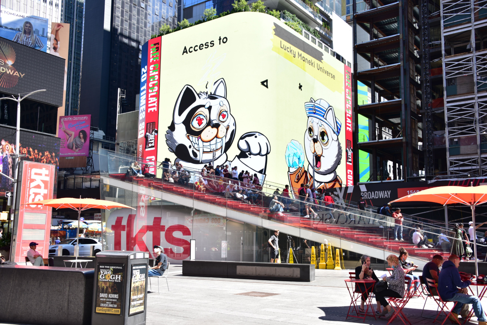  Lucky Maneki Community Reveals New Line of NFT Collectibles on Times Square Billboard